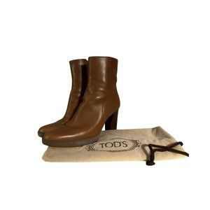 Tod's Brown Leather Booties Womens 6 With Bag